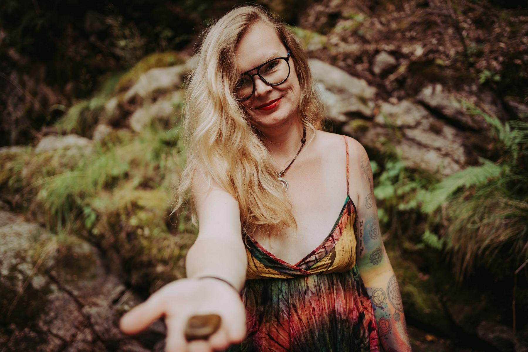 ANNA SOMASGUTNER